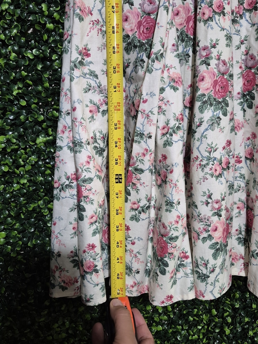Women's Handmade Vintage Pink Floral Puff-Sleeve Midi Dress - Picture 10 of 11